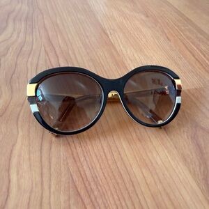 Louis Vuitton Oversized Sunglasses